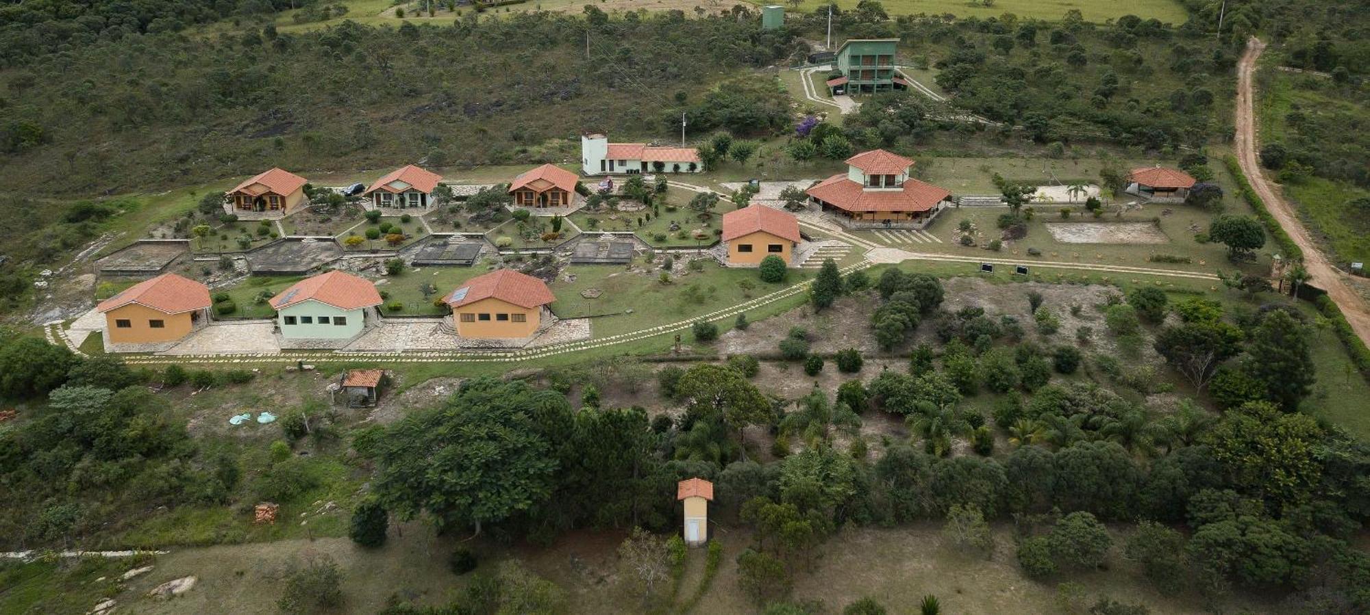 Pousada Alem Das Formas Hotel Carrancas Exterior photo